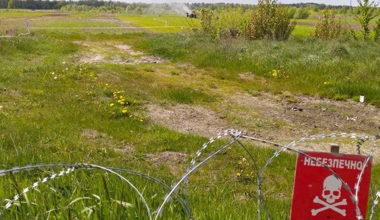 Двоє дітей постраждали через вибух у селі Ставище на Харківщині