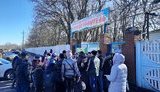 "Приїхали в нікуди. Не знаємо, що робити далі", - біженців з ОРДЛО кинули напризволяще в Росії. ВІДЕО+ФОТОрепортаж