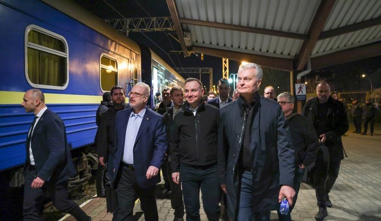 Presidents of Poland, Lithuania, Latvia, and Estonia travel by train to Kyiv. PHOTOS