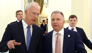 Віткофф, Дмитрієв