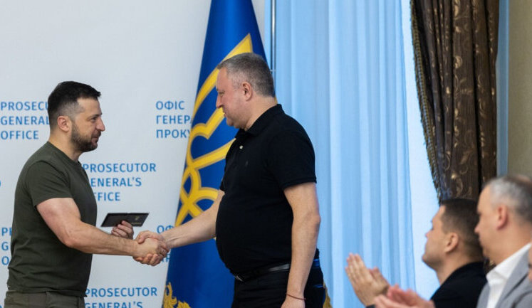 Pensions scandal: why Prosecutor General had left and issue of salaries and pensions remained