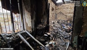 Consequences of morning shelling of Korabelnyi district were shown in Kherson: woman was wounded. VIDEO