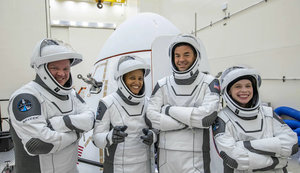 SpaceX 15 вересня запустить на орбіту космічних туристів