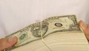 С 9 декабря банки ввели комиссию за снятие депозитов