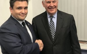 Обговорили все: від миротворців ООН на Донбасі до підтримки США незалежної антикорупційної системи в Україні, - Клімкін зустрівся з Тіллерсоном. ФОТО