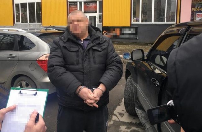 Преступная группировка, вымогавшая деньги у граждан, ликвидирована в Хмельницком, - СБУ 02