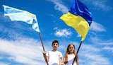 Порошенко поздравил крымскотатарский народ с Днем флага: Это символ нашей борьбы за право мирно жить в украинском Крыму