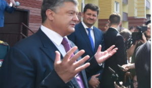 Порошенко считает оптимальной ценой жилплощади $400 за квадратный метр