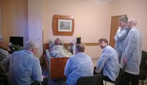 Послы стран ЕС и США проведали Луценко в больнице: подарили книгу о семье Корлеоне. ФОТОрепортаж