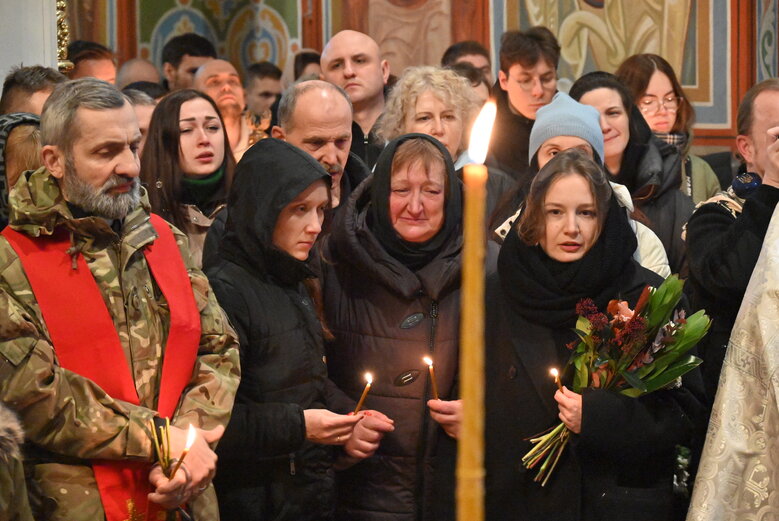 Farewell to warrior and poet Maksym Kryvtsov was held in Kyiv 09