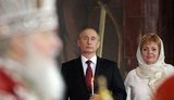 "Людмила Путина станет временно исполняющей обязанности жены", - Россия обсуждает развод президента. ВИДЕО