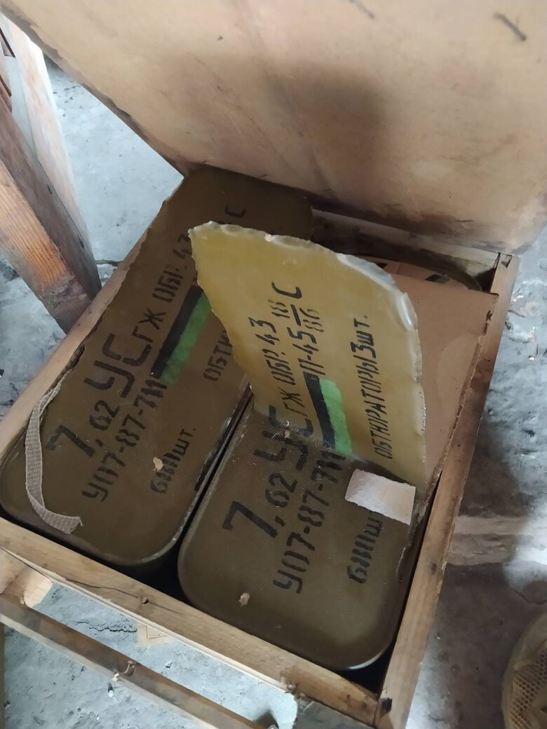 Результат планового відходу окупантів з Харківщини - покинута техніка і боєприпаси 05