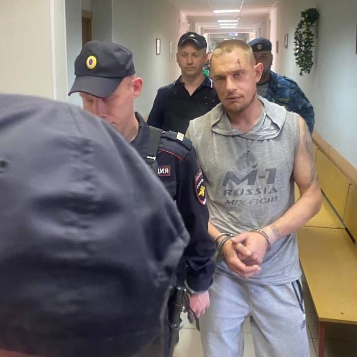 В Карелии вернувшийся с войны зек вместе с другом убил 6 человек и поджег два дома 02