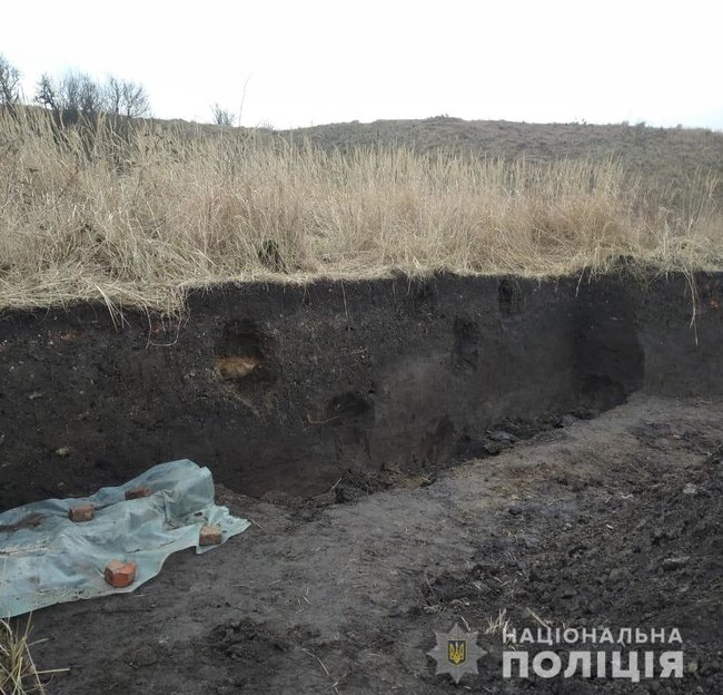 Неизвестные повредили археологический памятник национального значения на Львовщине, - Нацполиция 02