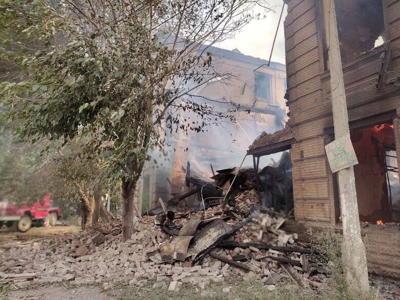 Consequences of morning attack of firecrackers on building of chemical technical school in Sloviansk, - SES 03