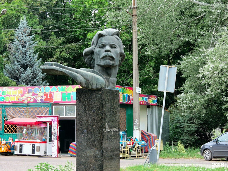 В Одесі знесуть пам’ятник Горькому 01