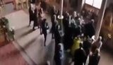"Шо ви робите!? Визивайте поліцію!" - священник и прихожане устроили драку в кафедральном соборе Рождества Христова в Одессе. ВИДЕО
