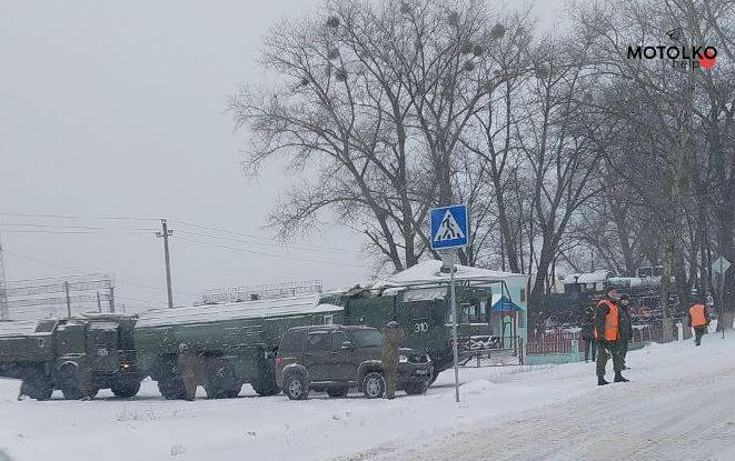 Искандеры, Ураганы, БТРы и Тигры: войска РФ замечают по всей Беларуси 04