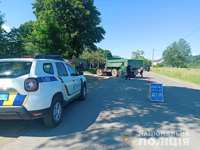 Два человека погибли в ДТП на Прикарпатье: ЗИЛ не пропустил мотоцикл 01 Два человека погибли в ДТП на Прикарпатье: ЗИЛ не пропустил мотоцикл 01