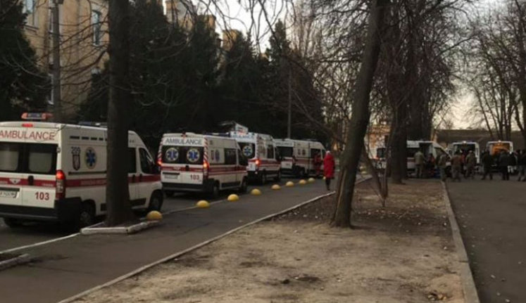 В Киев прилетел новый борт с тяжелоранеными воинами, нужна донорская кровь и лекарства, - волонтер Юсупова. ФОТОрепортаж