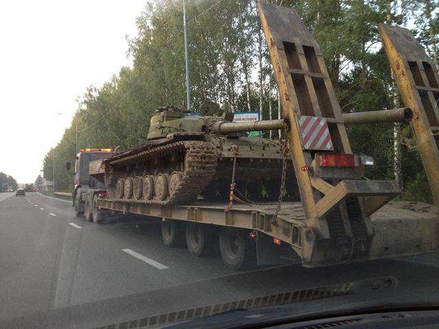 танк
