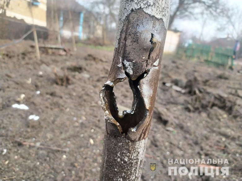 В результате российского минометного обстрела Старогнатовки тяжело ранен солдат ВСУ. Документируются последствия терактов в 20 населенных пунктах в Донбассе, - Нацполиция 04