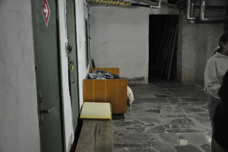 Consequences of shelling in Desnyansky district of Kyiv 17