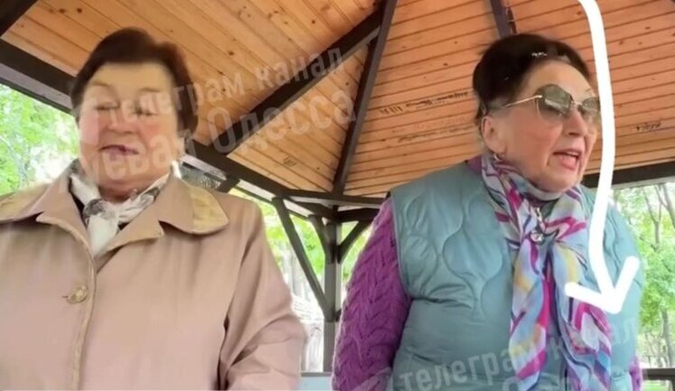 Мовна сварка в Одесі: "Ты не одесситка. Здесь русскоязычное население. Дура ты! П#здуй в Киев и Ивано-Франковск. Во Львов п#здуй!". ВIДЕО