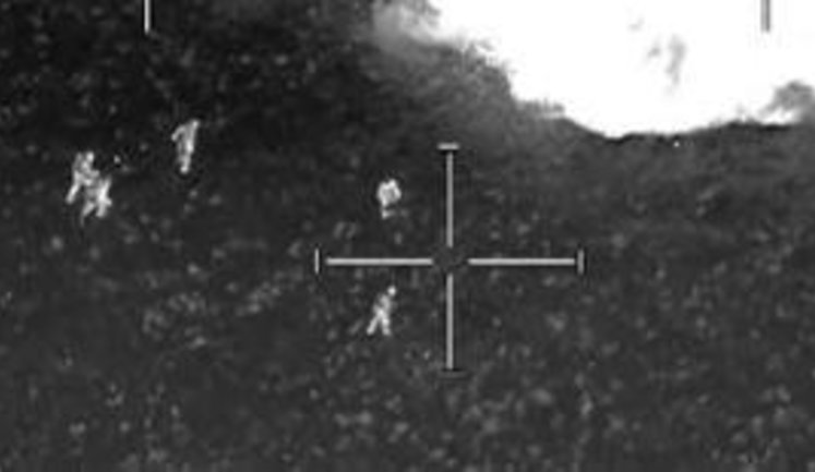 Война 21-го века: вертолет ВС США расстреливает афганских партизан, как в компьютерной игре. ВИДЕО