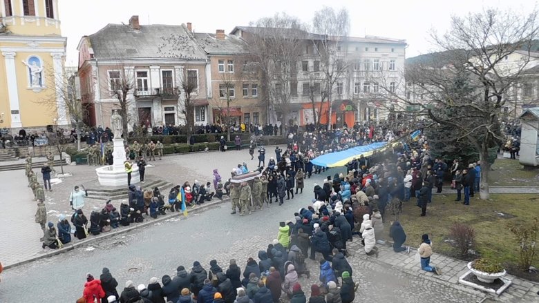 Героя України Віталія Скакуна провели в останню путь на Тернопільщині 02