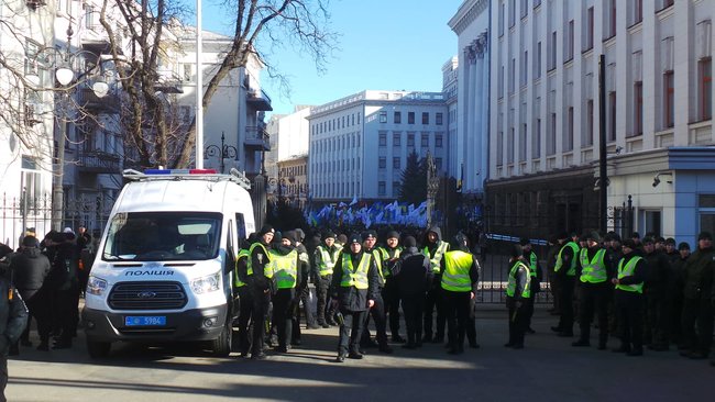Служи народу, Нам не pohuy та Заї...ало!: Під ОП відбувається мітинг проти фіскалізації ФОПів 09 Служи народу, Нам не pohuy та Заї...ало!: Під ОП відбувається мітинг проти фіскалізації ФОПів 09