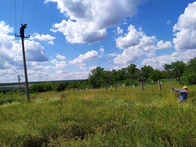 В Катериновке восстановлено электроснабжение, поврежденное артиллерийским обстрелами наемников РФ, - СЦКК 02
