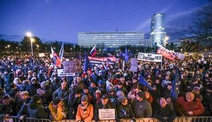 У понад 50 містах Словаччини знову відбуваються протести проти уряду Фіцо. ФОТОрепортаж
