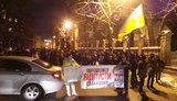 Під Адміністрацією Президента сталася бійка між прихильниками Саакашвілі і правоохоронцями, одного мітингувальника затримали. ВІДЕО+ФОТОрепортаж