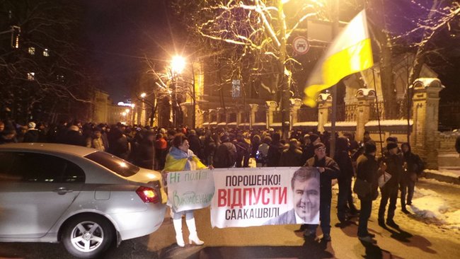 Депортация Саакашвили: виртуальный успех Порошенко, электоральный успех оппозиции, позор для страны 02