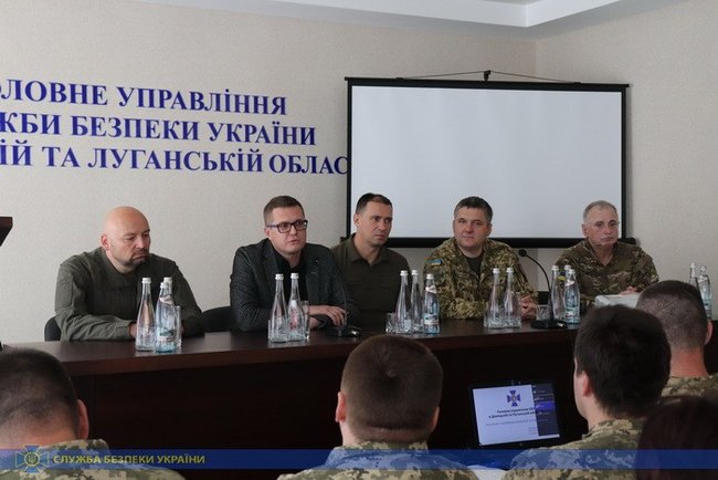 Баканов посетил район проведения ООС, - СБУ 02