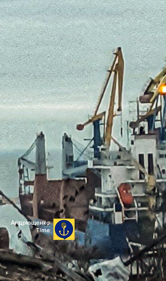 In port of occupied Mariupol, invaders are loading grain for export to Russian Federation for third day in row, - Andriushchenko 01