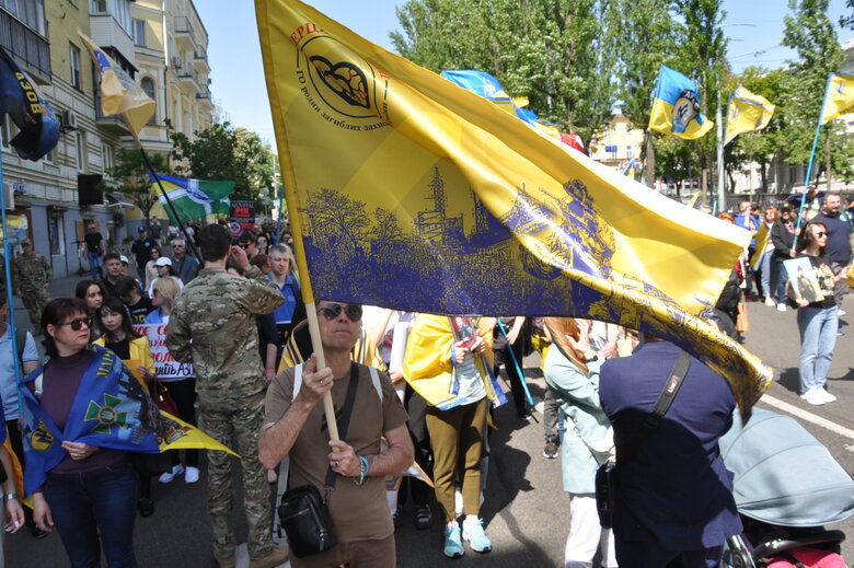 Anniversary of order to withdraw from Azovstal: march We are waiting for home of heroes of Mariupol took place in center of Kyiv 15
