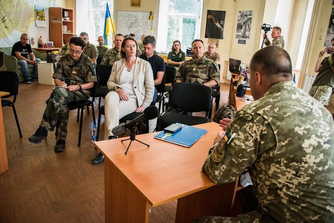 French delegation visits Donbas 03
