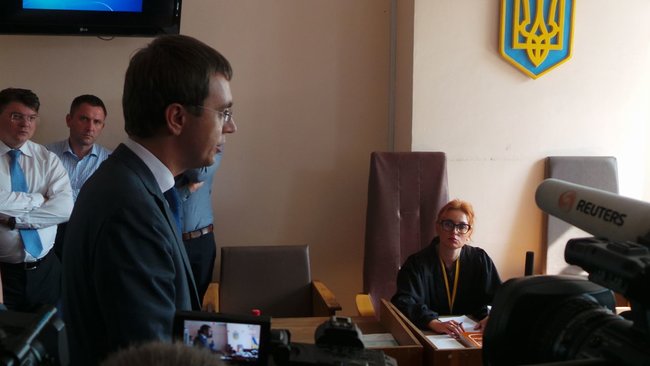 Обвинение попросило для Омеляна 5 млн грн залога, а защита министра - отказать в избрании меры пресечения полностью 07