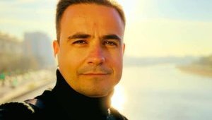 Головний маркетолог Fozzy Group Баранський, який підтримує Басту, в соцмережах приписав українцям сільську тупість і стібається зі слова "гідність"