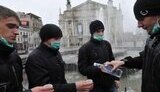 Украинцы скупают маски - население боится эпидемии гриппа. ФОТОрепортаж.