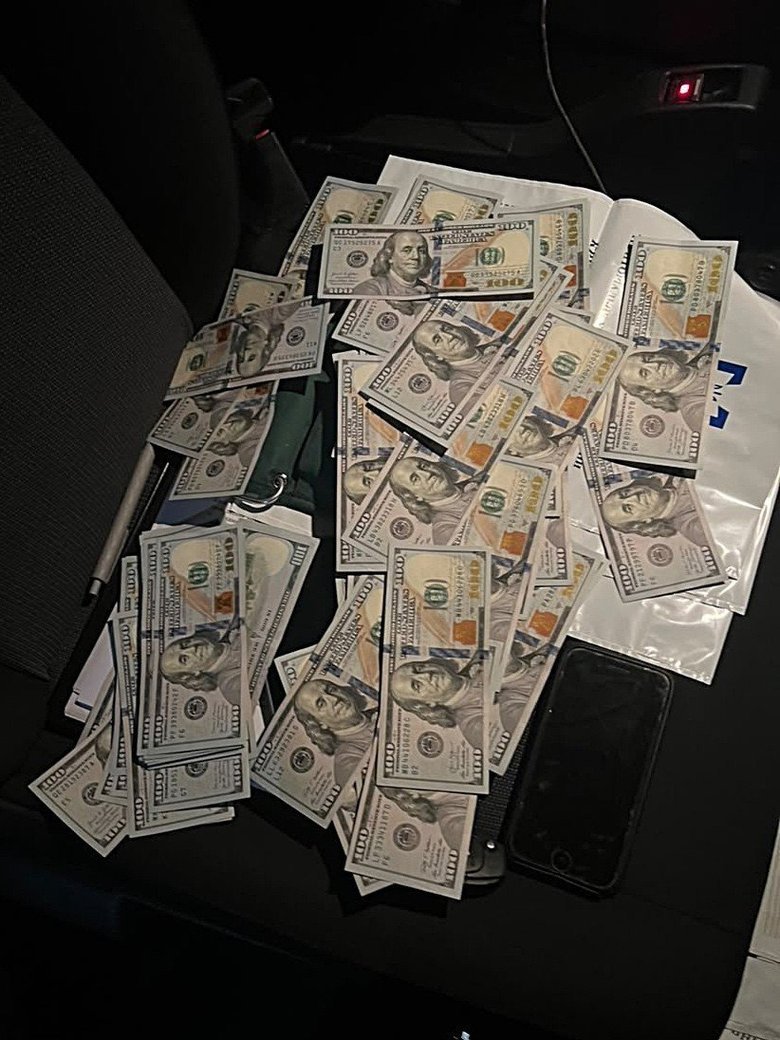 Border guards have uncovered a scheme involving the illegal import and sale of cars
