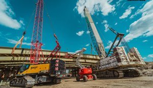 У Києві завершують будівництво шляхопроводу біля метро "Чернігівська": коли відкриють проїзд
