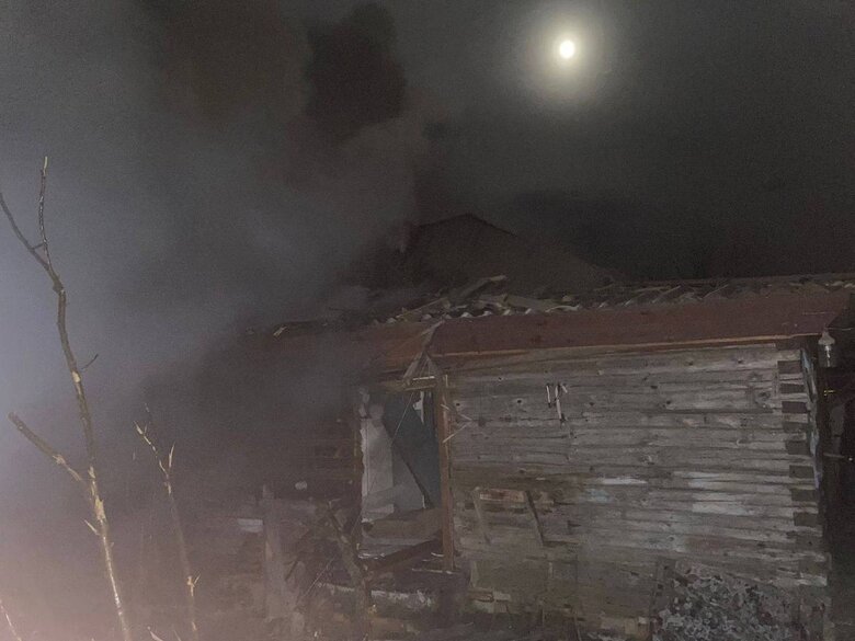 Наслідки ворожого авіаудару по Новгород-Сіверському району Чернігівщини 07