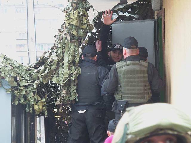 Торнадовцев доставили в Оболонский райсуд Киева 10 Торнадовцев доставили в Оболонский райсуд Киева 10