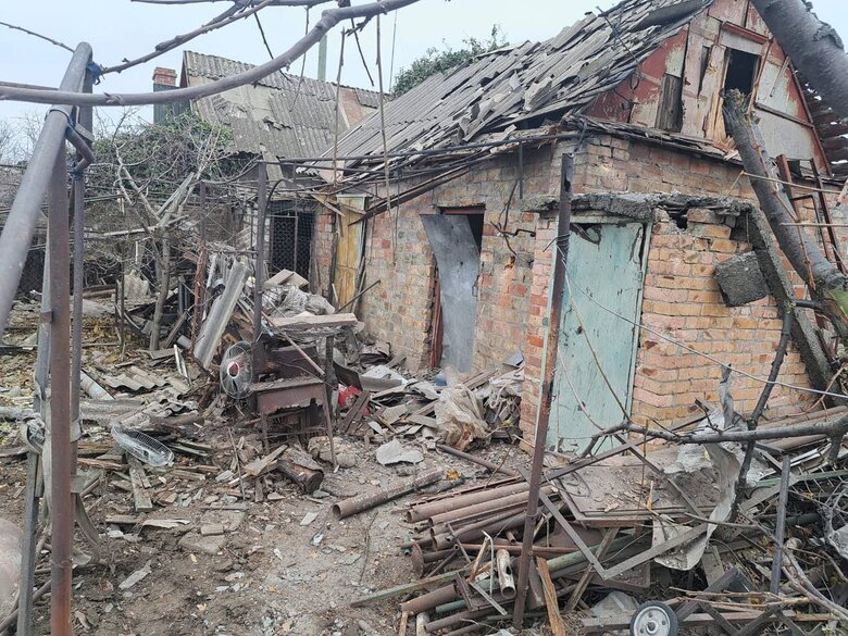 Російський обстріл зруйнував будинок на Нікопольщині