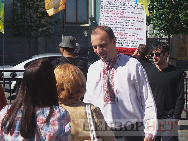 Rally outside Rada: protesters demand to adopt new Electoral Code 15