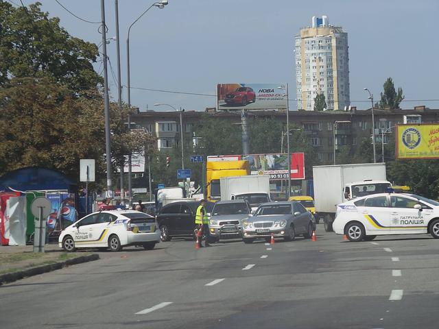Рух по Харківському шосе в Києві відновлено 05 Рух по Харківському шосе в Києві відновлено 05