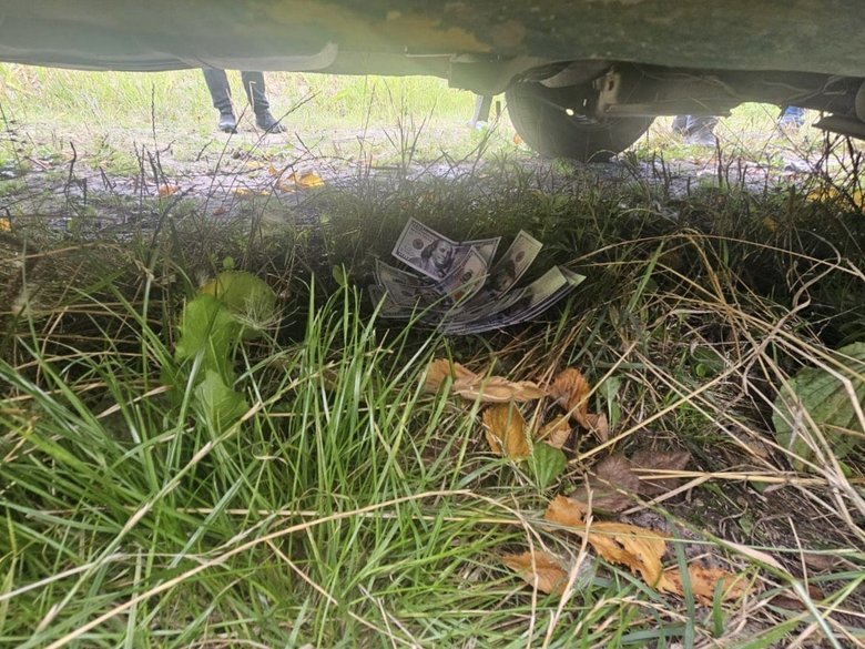 На Вінниччині затримали переправників за $11 000
